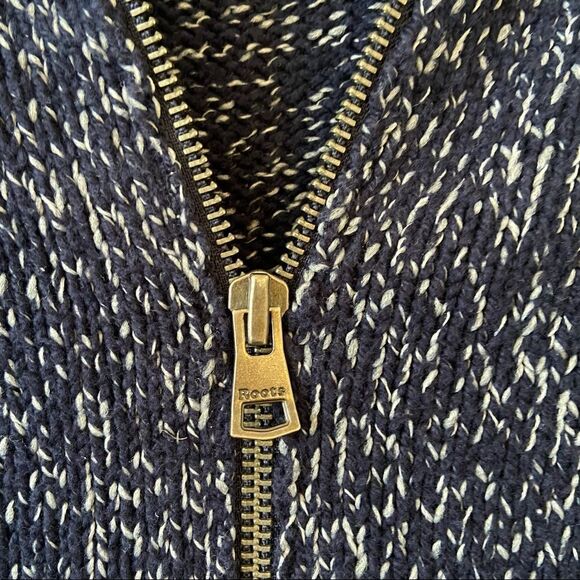 Root-navy & White Full Zip Double Pocket Knitted Sweater (Small) - Picture 8 of 11